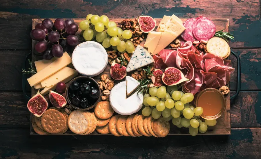 cheese and charcuterie board for thanksgiving