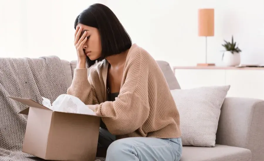financial mistakes that keep you poor.webp