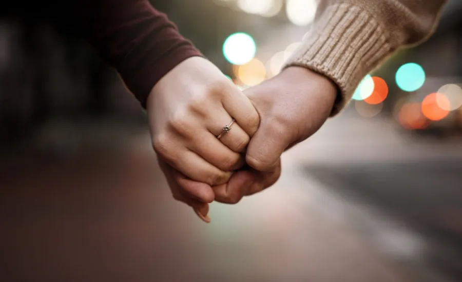 green flag in relationships