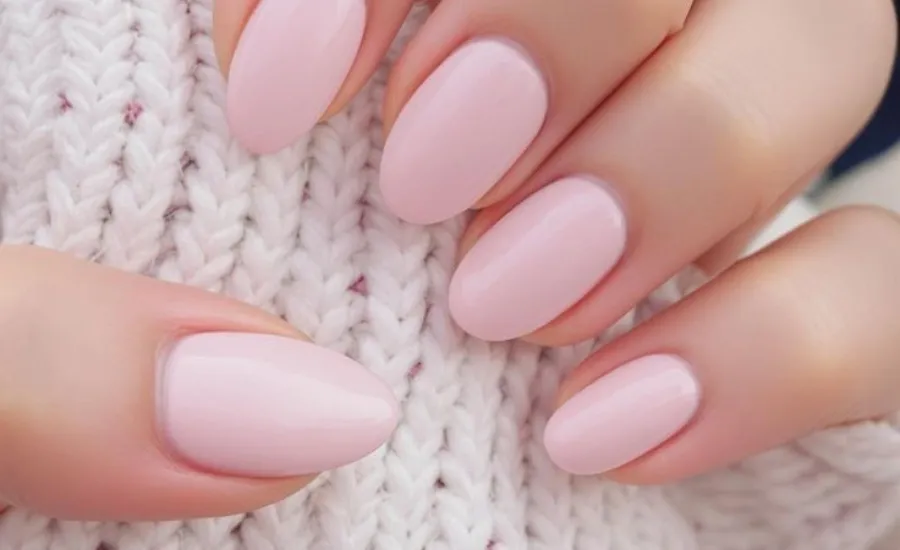 marshmallow nails clean girl aesthetic