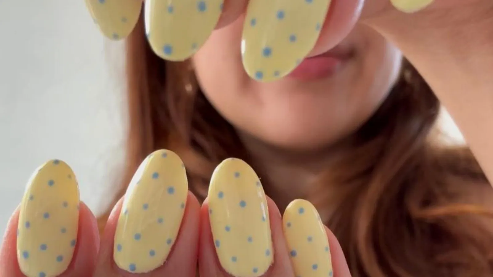 The Summer Nail Trends That Actually Work at the Office
